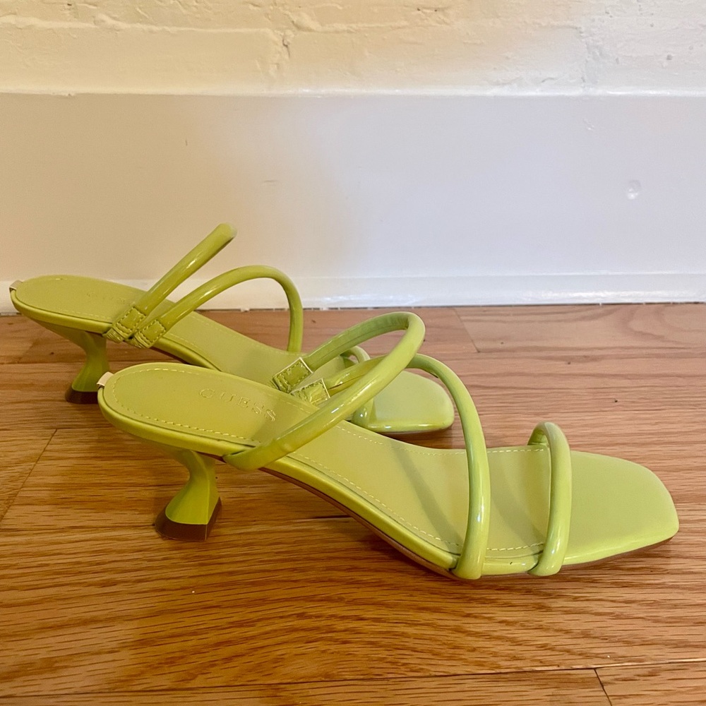 Kitten Heel sandal GUESS brand